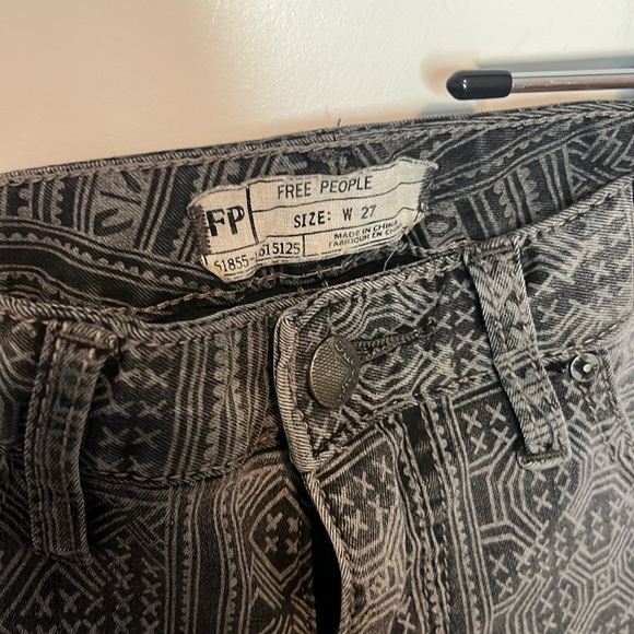 Free people grey Aztec design skinny jeans so 27 - Picture 2 of 4
